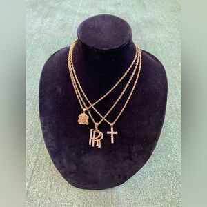 Gold necklace set